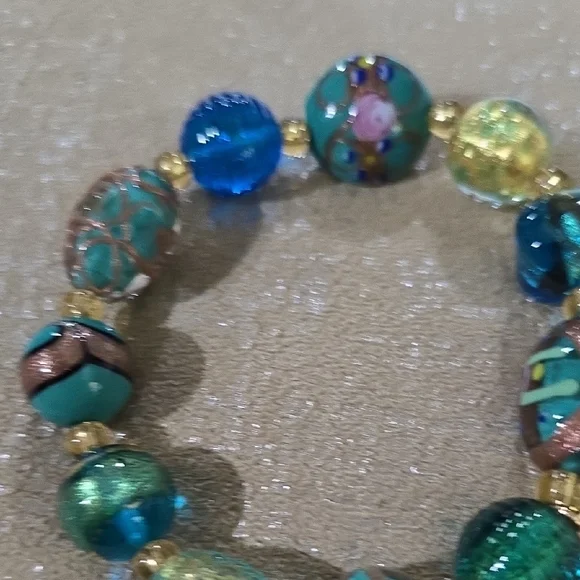 Elegant Green and Gold Beaded Bracelet. Murano. One Of A Kind. Hand Painted. - Picture 6 of 7